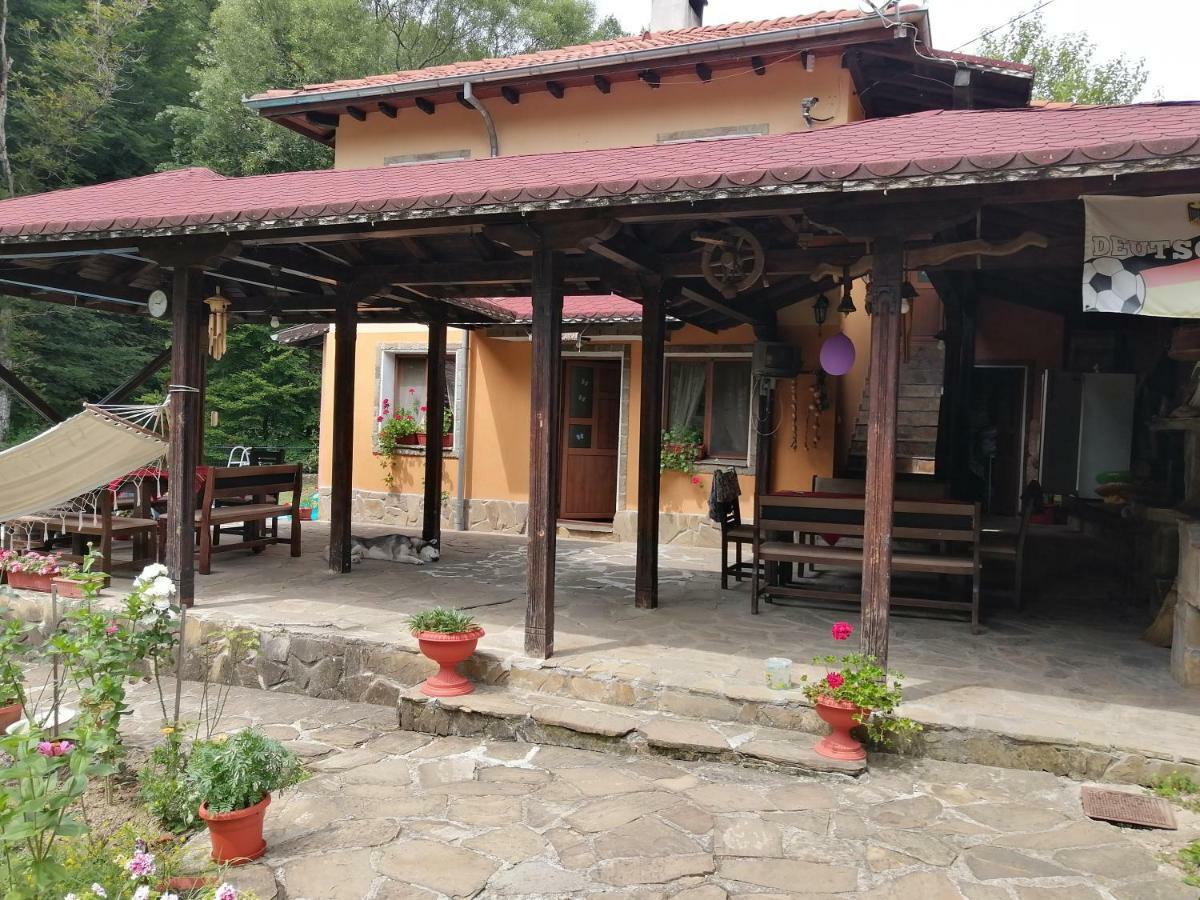 Къща Цвети-1 Трявна Hotel Bangejci Kültér fotó